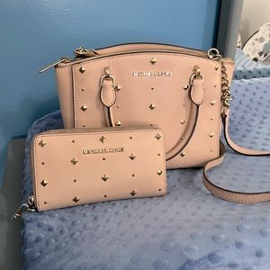 Michaels Kors Blush Pink Gold Studded handbag with matching wallet